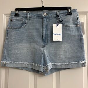 Wallflower ladies jean shorts